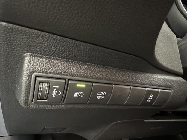 TOYOTA Corolla Touring Sports Hybride 1.8L 140h Design  