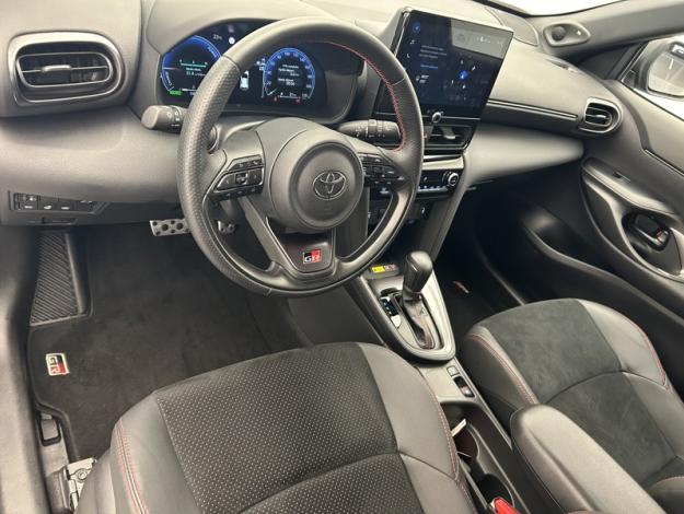 TOYOTA Yaris Cross 1.5 130H GR SPORT   PACK TECHNO