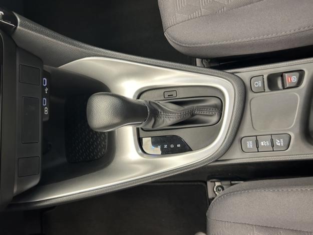 TOYOTA Yaris 116h Dynamic  