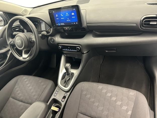 TOYOTA Yaris 116h Dynamic  
