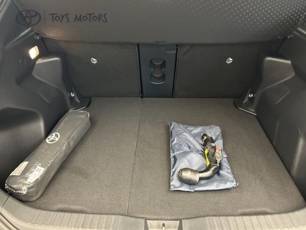 TOYOTA Yaris Cross 1.5 130H DESIGN   PACK CARGO