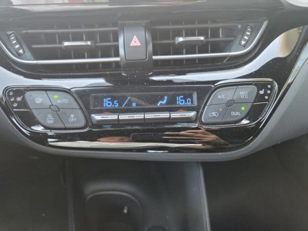 TOYOTA C-HR 122h Dynamic Ultimate  