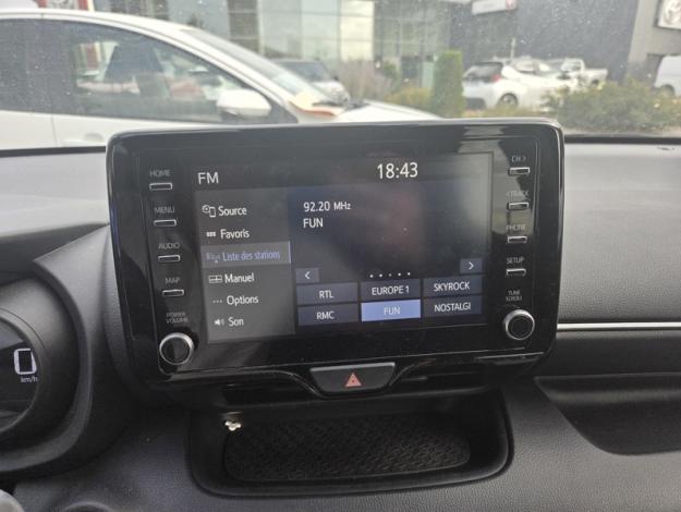 TOYOTA Yaris 116h Design Pack  