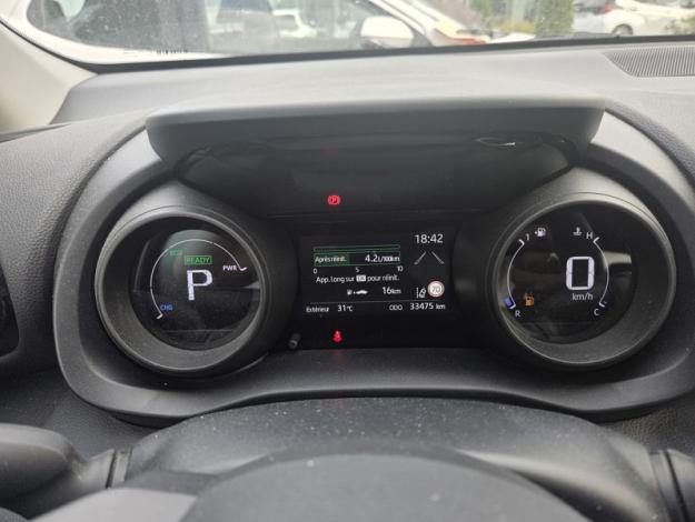 TOYOTA Yaris 116h Design Pack  