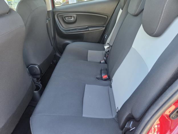 TOYOTA Yaris 100h Dynamic Confort Plus  