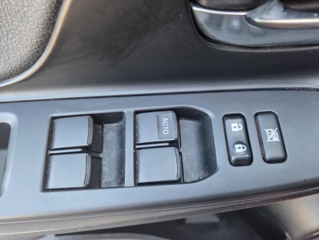 TOYOTA Yaris 100h Dynamic Confort Plus  