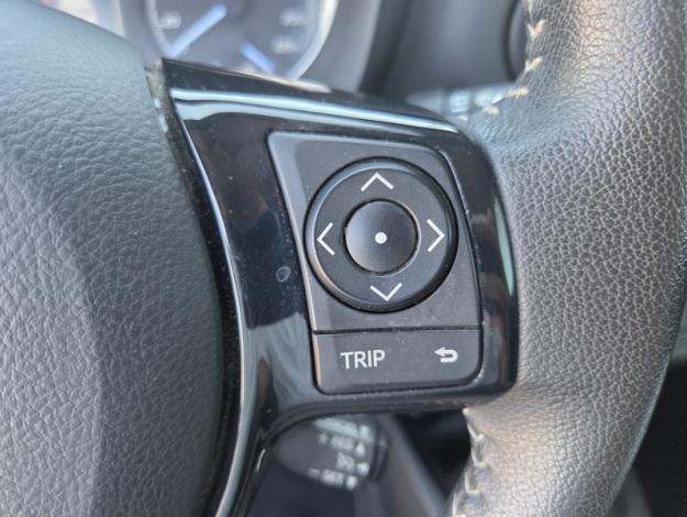 TOYOTA Yaris 100h Dynamic Confort Plus  