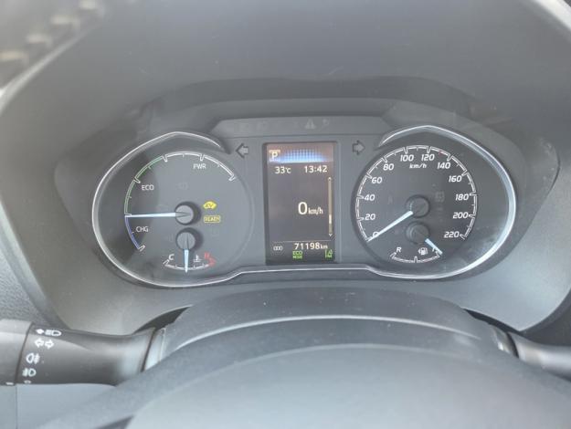 TOYOTA Yaris 100h Dynamic Confort Plus  