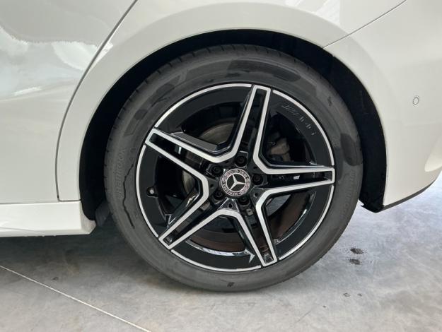 MERCEDES-BENZ A 180 d AMG Pack Night  