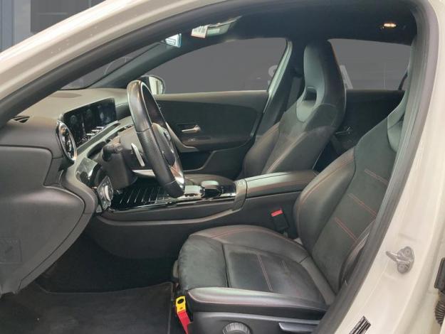 MERCEDES-BENZ A 180 d AMG Pack Night  