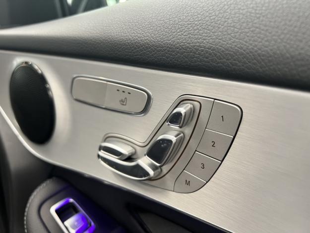 MERCEDES-BENZ GLC 300 de 4M AMG Line Toit Pano  