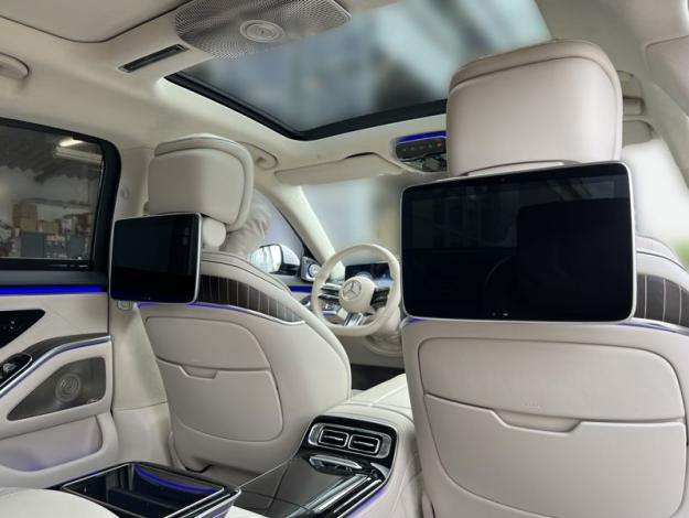 MERCEDES-BENZ Třída S S 500 4MATIC L AMG Style (21/21)