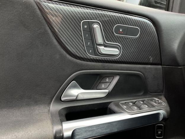 MERCEDES-BENZ GLB Mercedes-AMG  35 4MATIC (13/18)