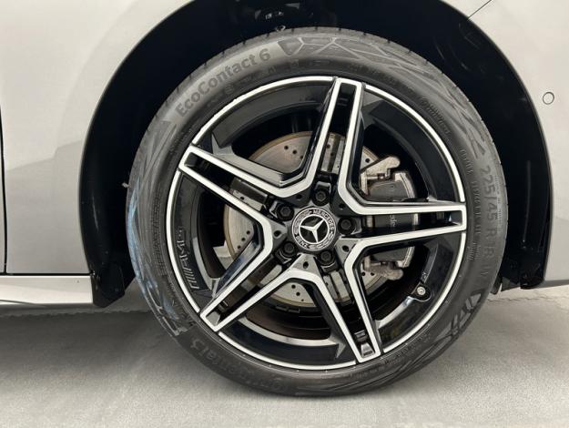 MERCEDES-BENZ A 250 e Hybrid EQ AMG Line  A250e AMG LINE