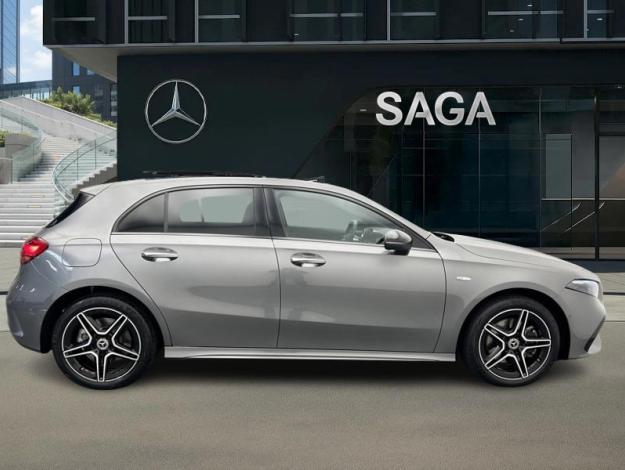 MERCEDES-BENZ A 250 e Hybrid EQ AMG Line  A250e AMG LINE