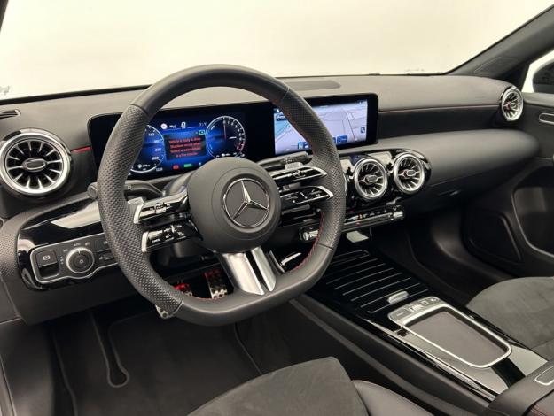 MERCEDES-BENZ A 250 e Hybrid EQ AMG Line  A250e AMG LINE