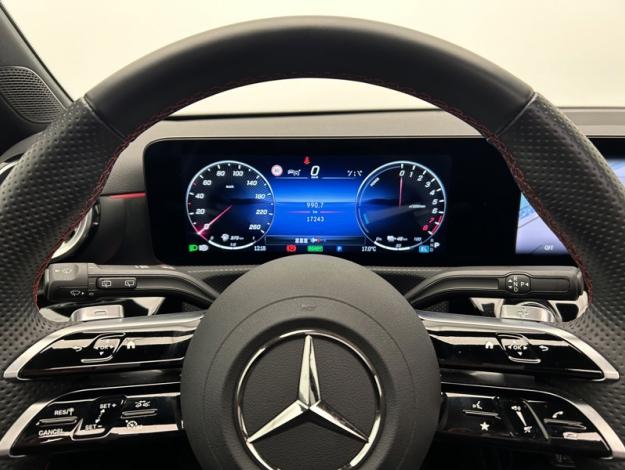 MERCEDES-BENZ A 250 e Hybrid EQ AMG Line  A250e AMG LINE