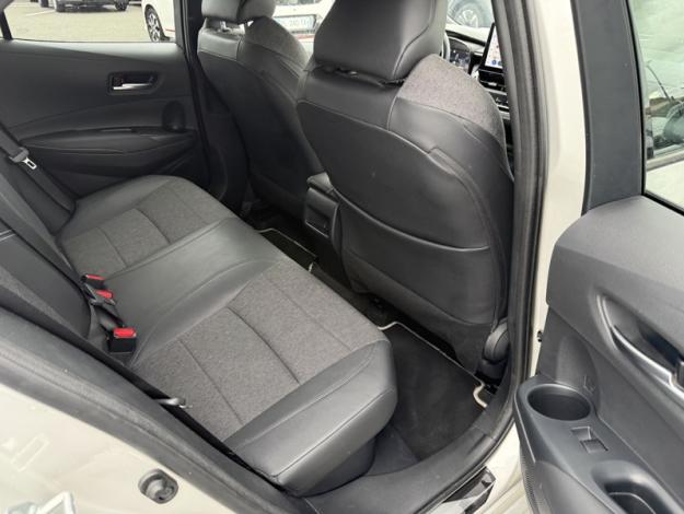TOYOTA Corolla Hybride 140h Design   