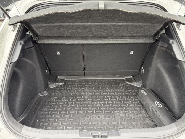TOYOTA Corolla Hybride 140h Design   