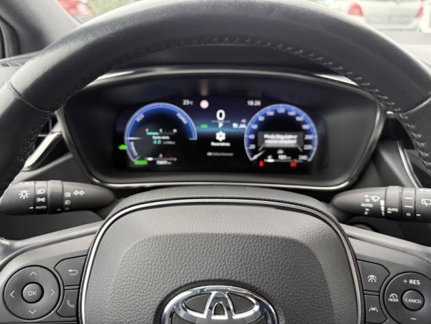 TOYOTA Corolla Hybride 140h Design   
