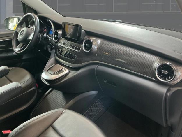 MERCEDES-BENZ V V 220