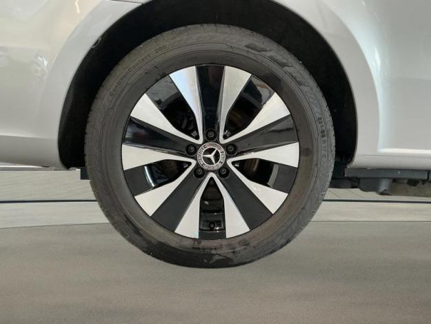 MERCEDES-BENZ V V 220