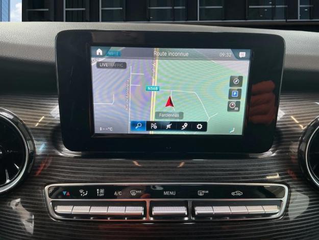 MERCEDES-BENZ V V 220
