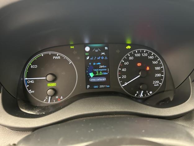 TOYOTA Yaris 116h Dynamic  