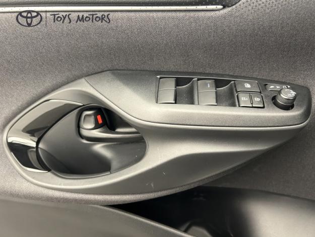 TOYOTA Yaris 116h Design  PACK CONFORT 