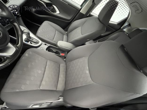 TOYOTA Yaris 116h Dynamic  