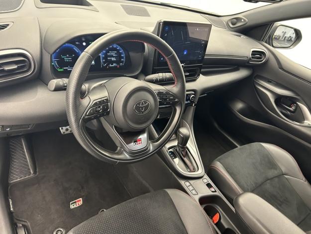 TOYOTA Yaris 130h GR SPORT  PACK TECHNO 