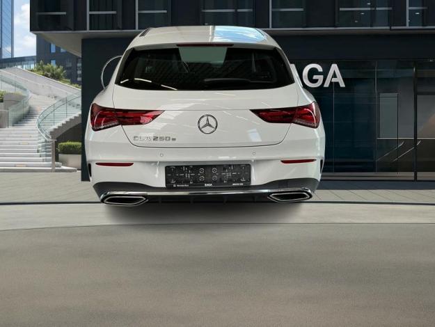 MERCEDES-BENZ CLA 250 e Shooting Brake AMG Line  