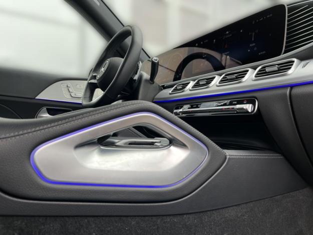 MERCEDES-BENZ GLE 450d 4MATIC AMG Line Airmatic Taž.zařízení (17/21)