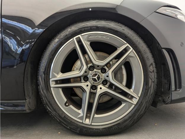 MERCEDES-BENZ Classe A 180 d AMG Line  