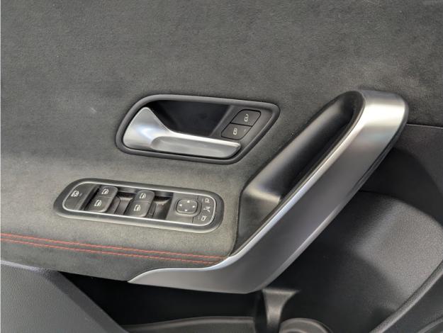 MERCEDES-BENZ Classe A 180 d AMG Line  