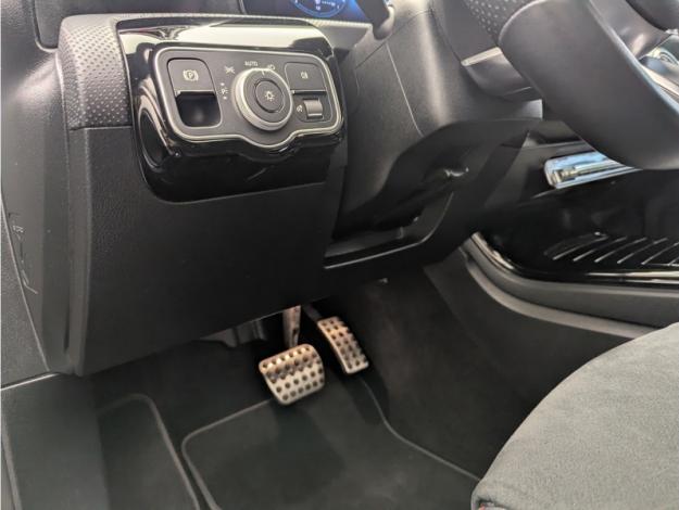 MERCEDES-BENZ Classe A 180 d AMG Line  
