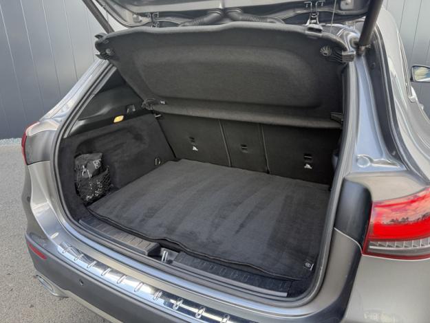 MERCEDES-BENZ GLA 200 d Progressive Line  GLA 200 d Progressive Line
