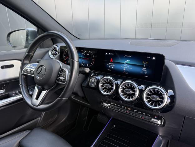 MERCEDES-BENZ GLA 200 d Progressive Line  GLA 200 d Progressive Line