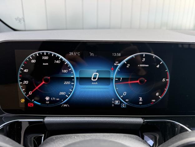 MERCEDES-BENZ GLA 200 d Progressive Line  GLA 200 d Progressive Line