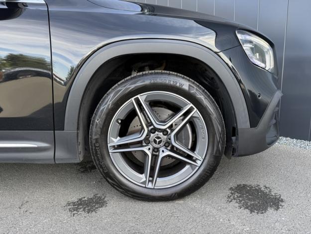 MERCEDES-BENZ GLB 200 d AMG Line  