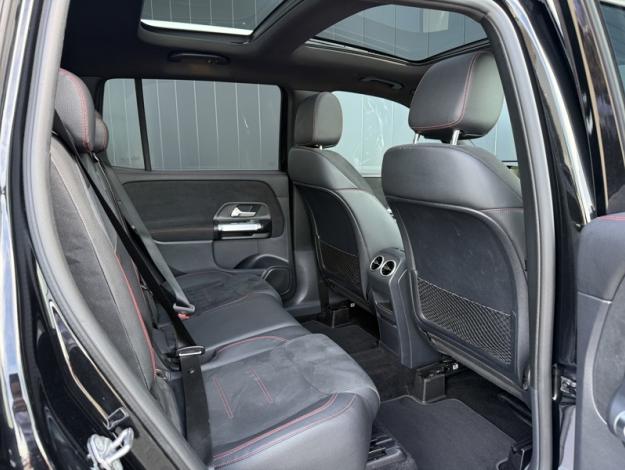 MERCEDES-BENZ GLB 200 d AMG Line  