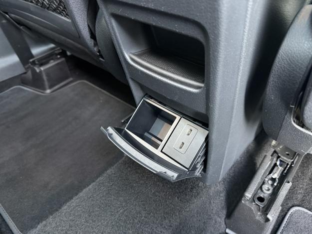 MERCEDES-BENZ GLB 200 d AMG Line  