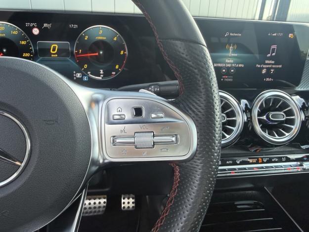MERCEDES-BENZ GLB 200 d AMG Line  