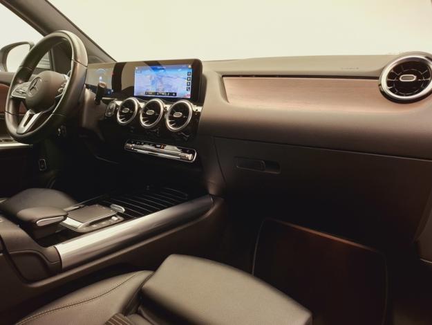 MERCEDES-BENZ GLA 200 Progressive Line  