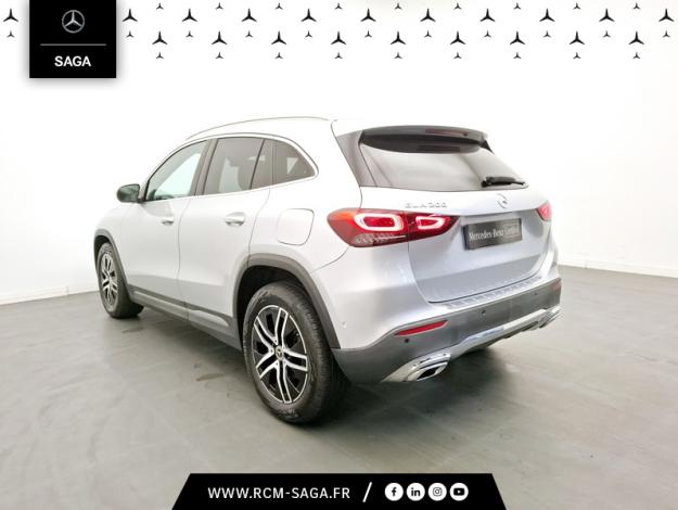 MERCEDES-BENZ GLA 200 Progressive Line  