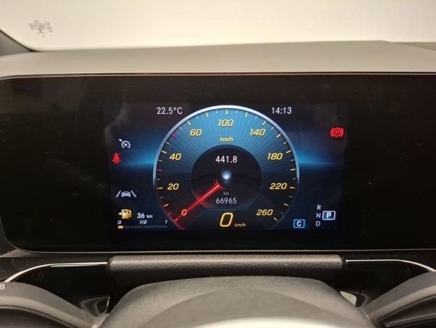 MERCEDES-BENZ GLA 200 Progressive Line  