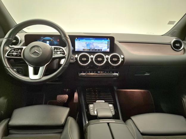 MERCEDES-BENZ GLA 200 Progressive Line  
