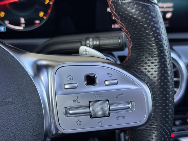 MERCEDES-BENZ Classe A 180 136ch AMG Line 7G-DCT  