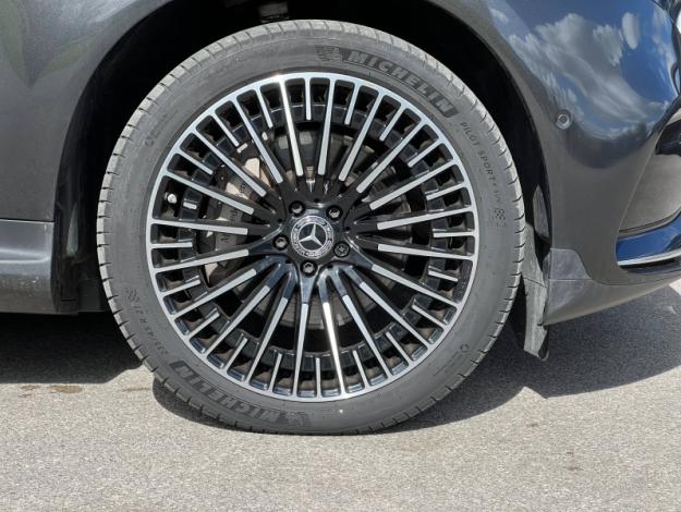MERCEDES-BENZ EQC 400 408ch AMG Line 4Matic 11cv  Classe EQC / 293 EQC 400 4MATIC AMG line
