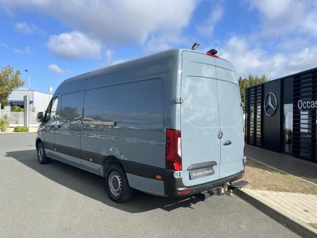MERCEDES-BENZ Sprinter 319 CDI Fourgon Toit sureleve Long  43 s 6 cylindres